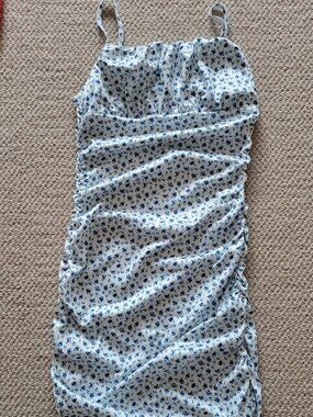 NWOT Blue & White Floral Mini Dress Sz Med